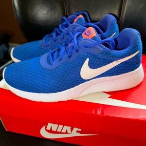 Nike Tanjun Royal Blue/White Women’s Size 7.5